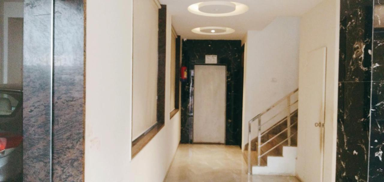 Hotel Golden Bliss At New Delhi Airport Exterior photo