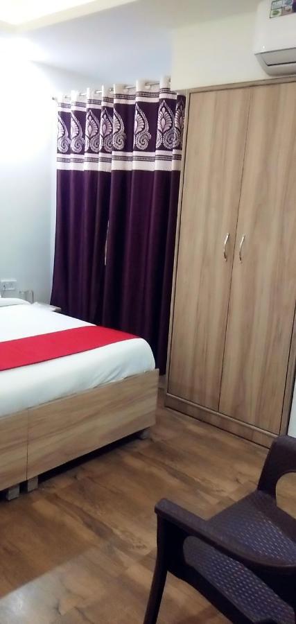 Hotel Golden Bliss At New Delhi Airport Exterior photo
